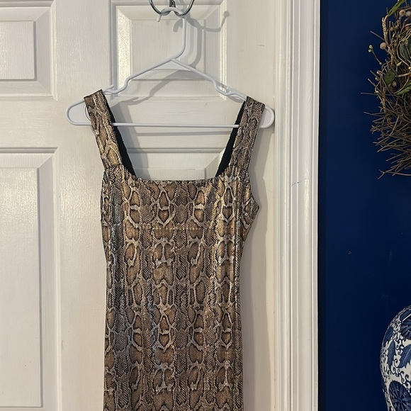 Women’s L'AGENCE Auden #38 Snake Print Sequined Mini Dress Size Small - Picture 4 of 11